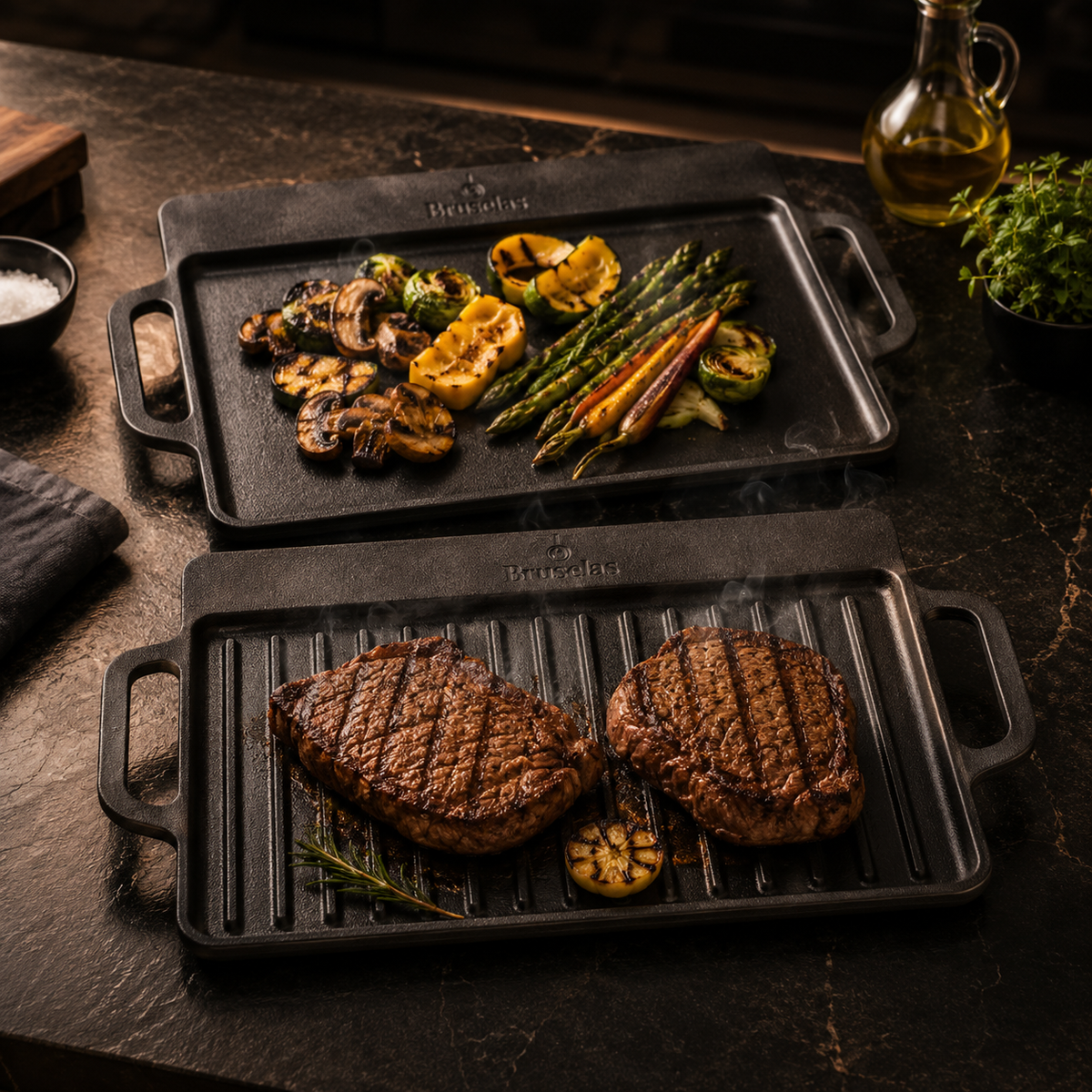 Sellado intenso en una pieza que resuelve grill y plancha en la misma superficie.